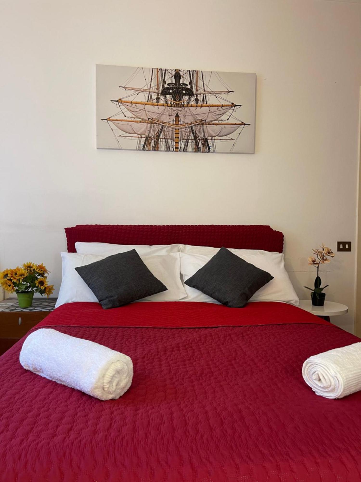 Holiday Colosseum Rome Bed and Breakfast Exterior foto